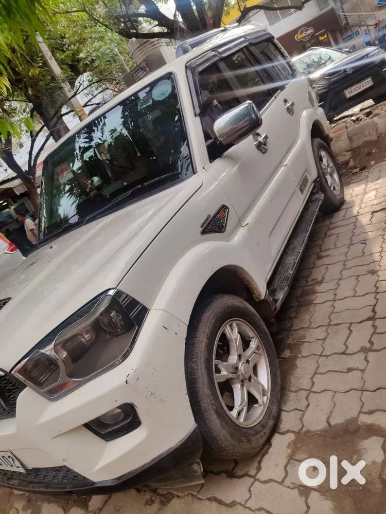 Mahindra Scorpio S10, 2017, Diesel