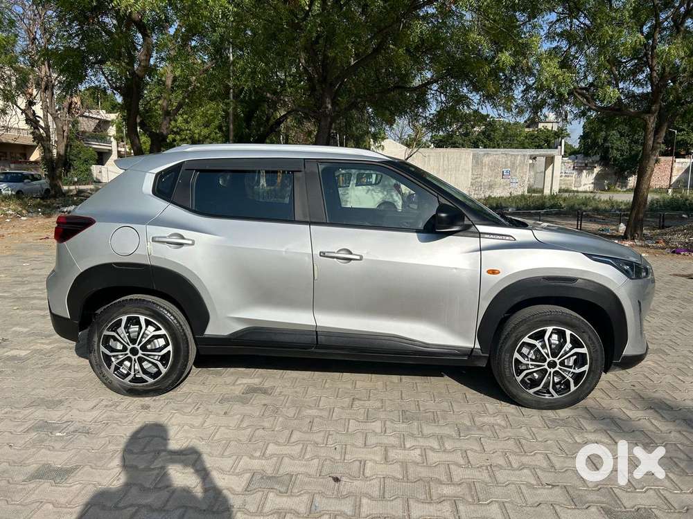 Nissan Magnite 1.0 Xl Turbo Cvt, 2023, Petrol
