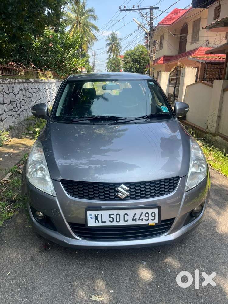 Maruti Suzuki Swift Vxi 1.2 Abs Bs-iv, 2013, Petrol