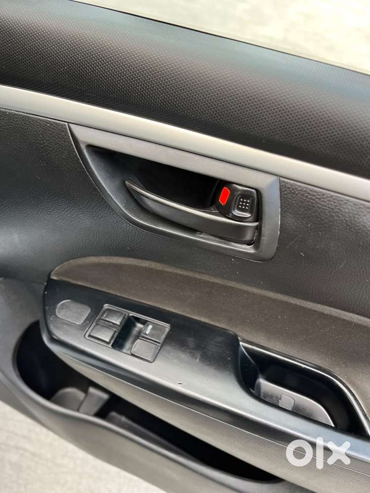 Maruti Suzuki Swift Lxi Optional-o, 2016, Cng & Hybrids