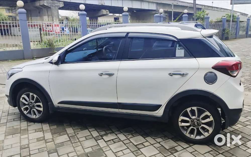 Hyundai I20 Active Petrol,mint Condition,insurance Upto December 2026