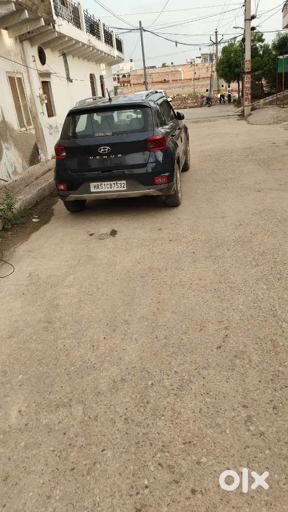 Hyundai Venue 2020 Petrol 96000 Km Driven