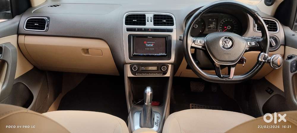 Volkswagen Vento 1.2 Tsi Highline At, 2016, Petrol