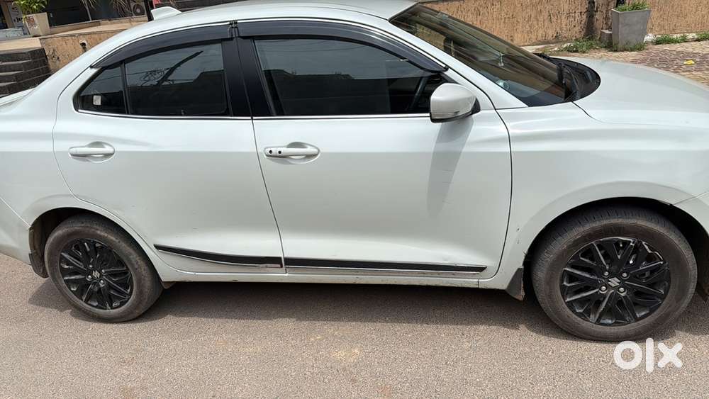 Maruti Dzire Zxi Cng 2025 Top Model