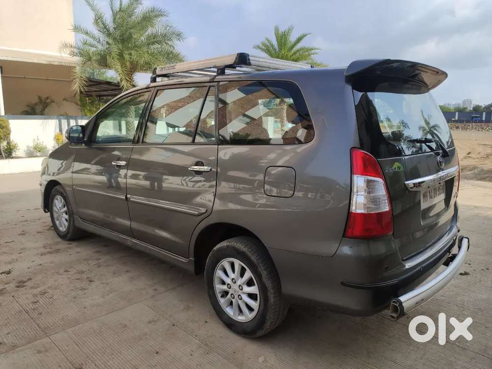 Toyota Innova 2.5 V 2012
