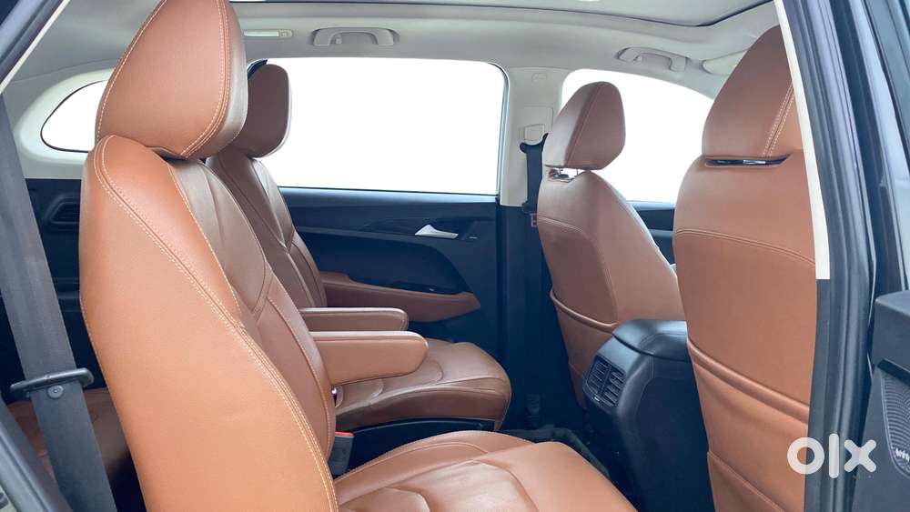 Mg Hector Plus 1.5 Sharp Turbo Cvt 6 Str, 2021, Petrol