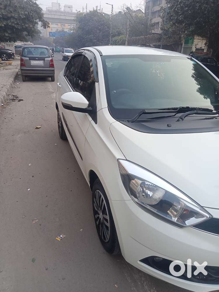 Tata Tigor 1.2 Revotron Xt, 2017, Petrol