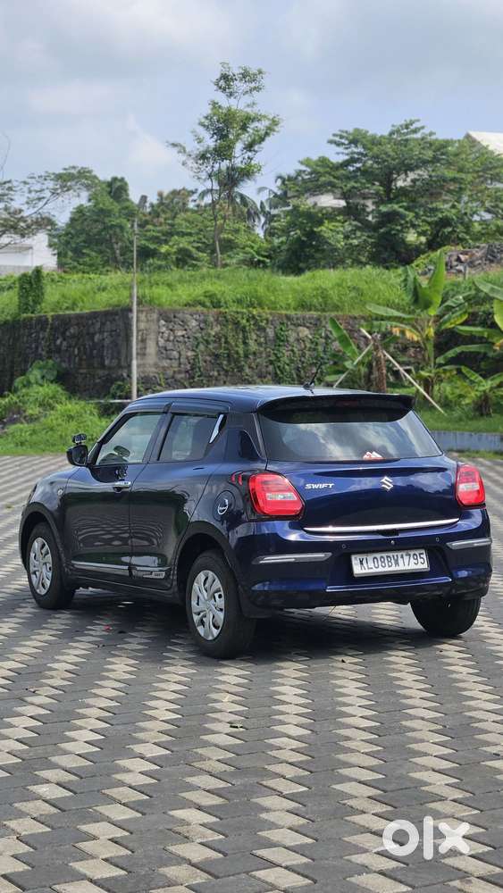 Maruti Suzuki Swift 1.2 Lxi (o), 2020, Petrol