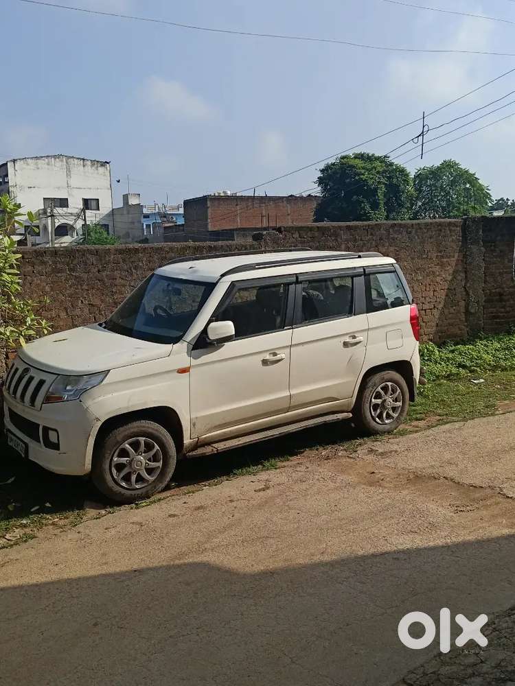 Mahindra Tuv 300 2018