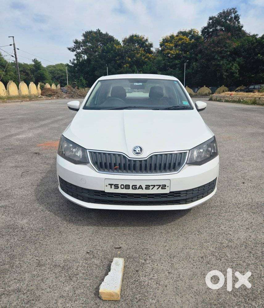 Skoda Rapid Tsi Active 1.0 Mt, 2021, Petrol