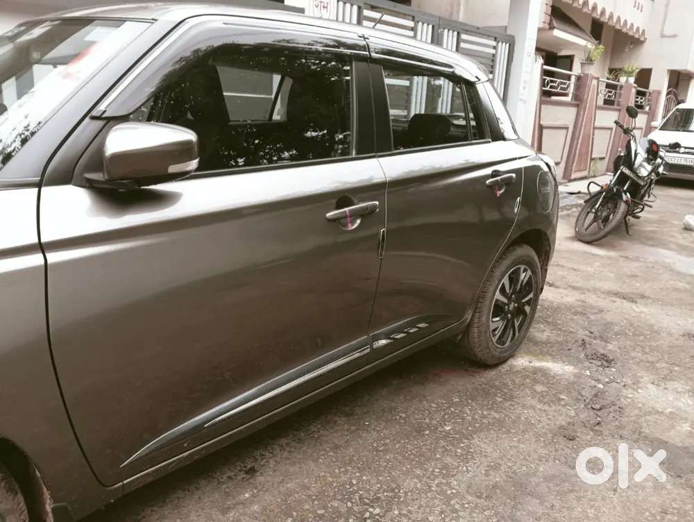 Swift 1.2 Zxi Plus 2025  In 8 Lakhs { 2026 1st Hand Price 9.75 Lakh }