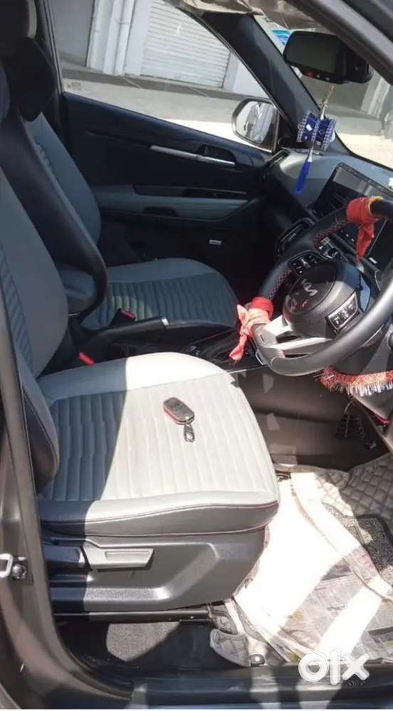 Kia Sonet X-line Top Model Atomic 2023 Petrol  Just Looking New