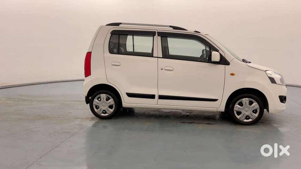 Maruti Suzuki Wagon R 1.0 Vxi Amt, 2018, Petrol