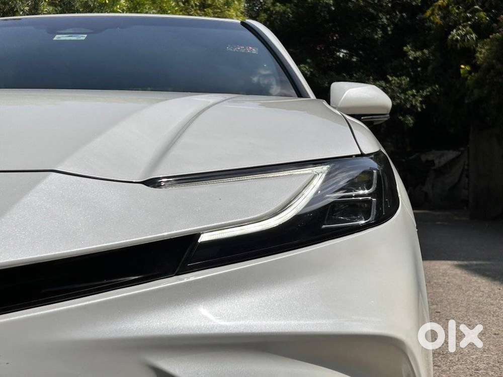 Toyota Camry Hybrid, 2025, Petrol