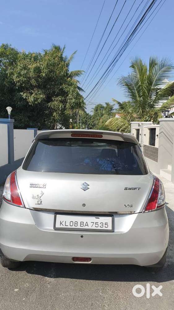 Maruti Suzuki Swift Vxi + Manual, 2013, Petrol