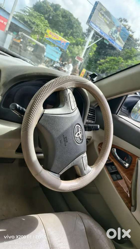 Toyota Camry At (automatic) – Well Maintained Luxury Sedan