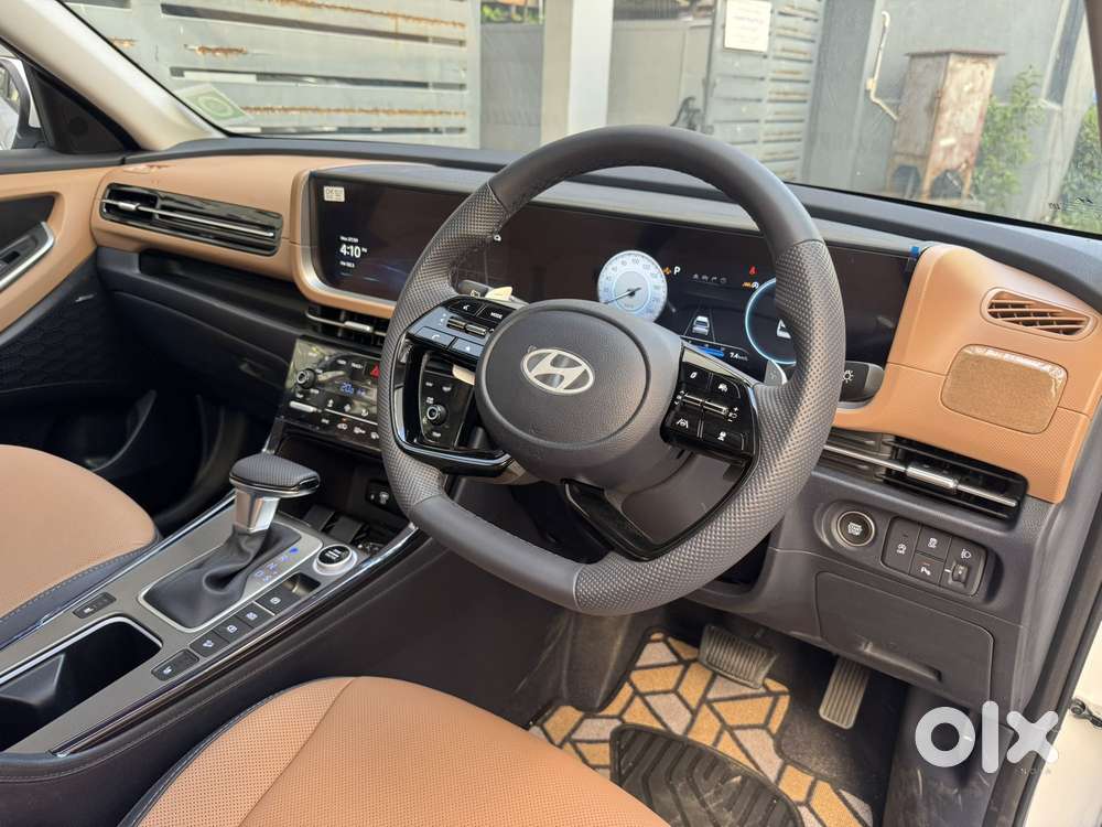 Hyundai Alcazar Signature (o) 6 Str 1.5 Petrol Dct, 2025, Petrol