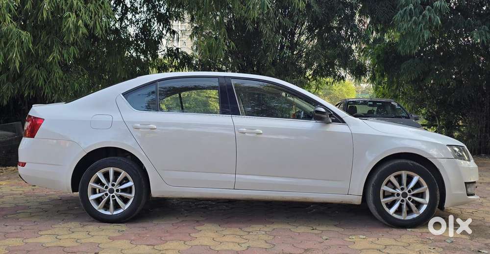 Skoda Octavia 2013-2017 Elegance 1.8 Tsi At, 2015, Petrol