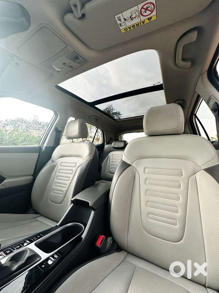 Hyundai Creta 1.5 Sx (o) Knight Ivt Petrol Dual Tone, 2025, Petrol