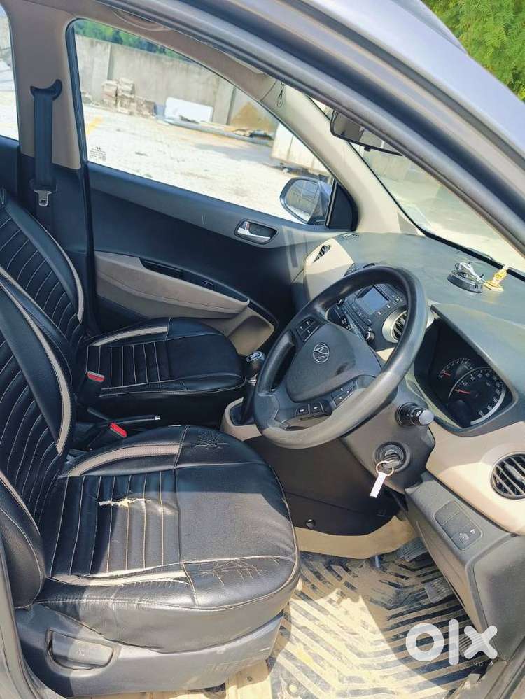 Hyundai Grand I10 Sportz, 2016, Petrol