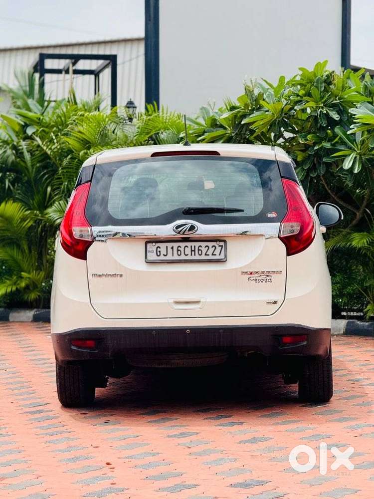 Mahindra Marazzo M6 8str, 2019, Diesel