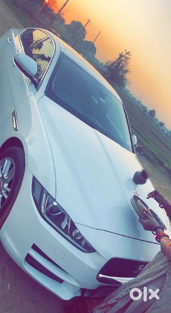 Jaguar Xe Diesel Prestige 2017 Dec