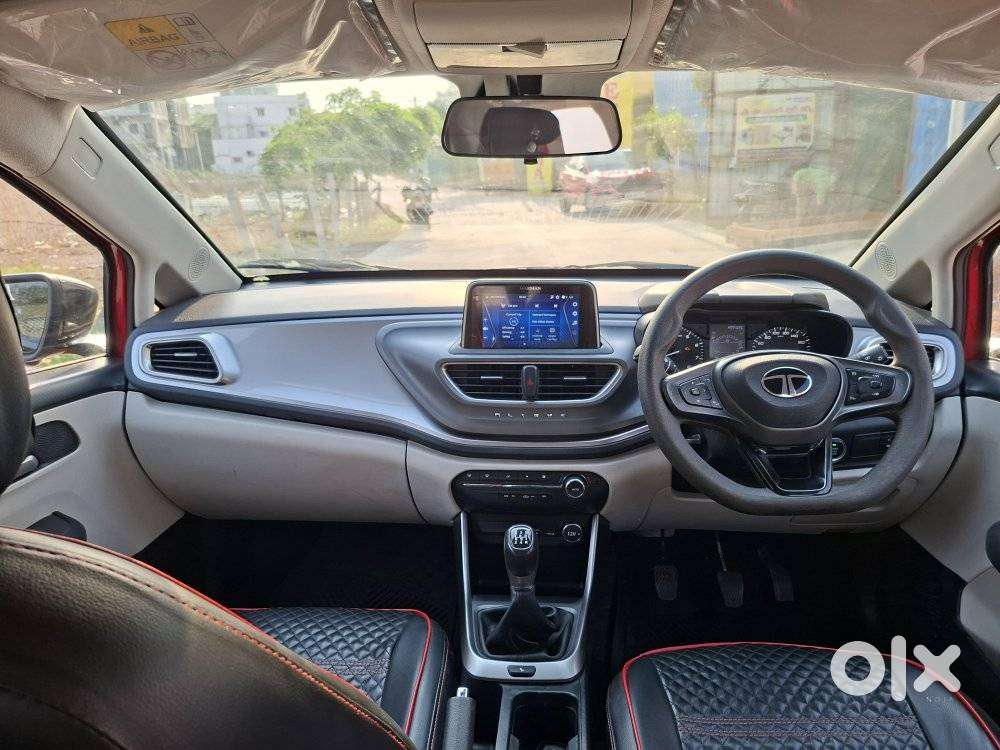 Tata Altroz Xz, 2024, Petrol