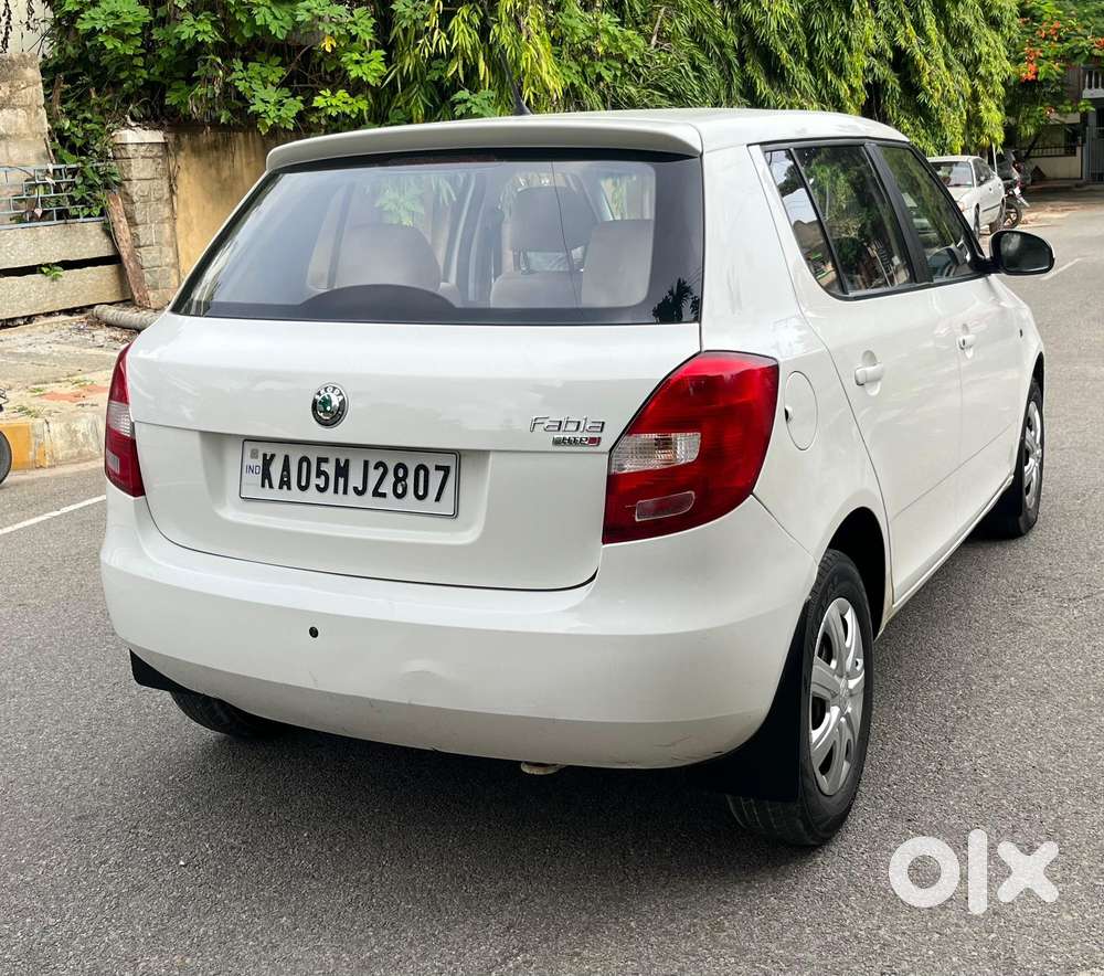 Skoda Fabia [ ] 1.2 Ambiente Mpi, 2010, Petrol
