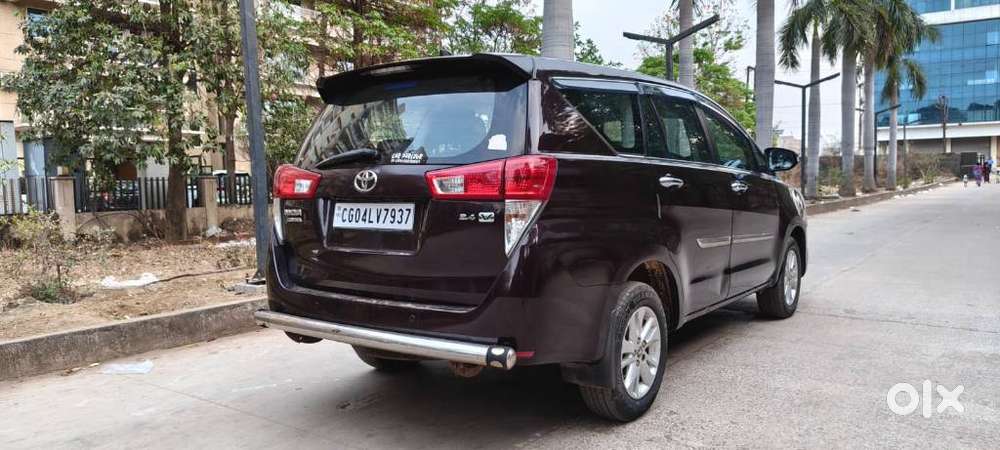 Toyota Innova Crysta 2.4 V, 2017, Diesel