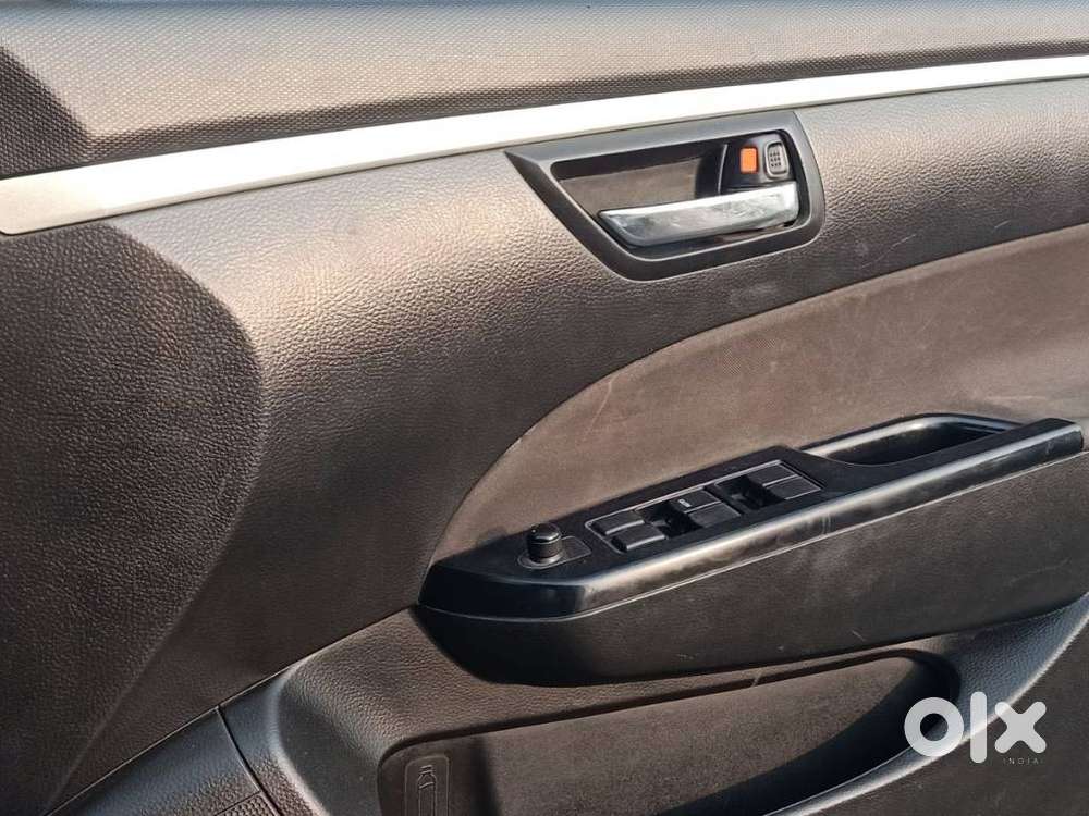 Maruti Suzuki Swift Vxi + Manual, 2014, Petrol