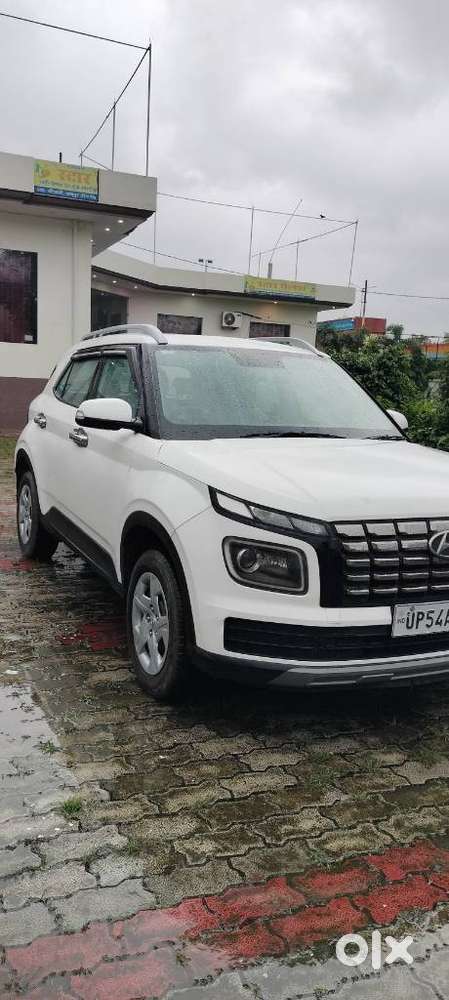 Hyundai Venue Sx 1.2 Mt Knight Edition, 2023, Petrol