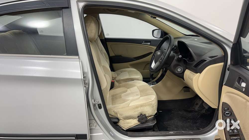 Hyundai Verna Fluidic 1.6 Vtvt Sx, 2016, Petrol
