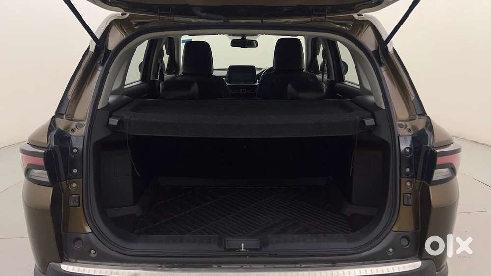 Maruti Suzuki Vitara Brezza 1.5 Zxi Plus At Dual Tone, 2023, Petrol