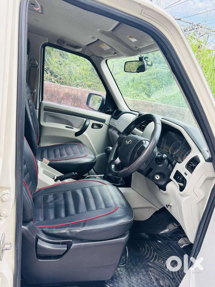 Mahindra Scorpio S4 Plus 9s, 2016, Diesel