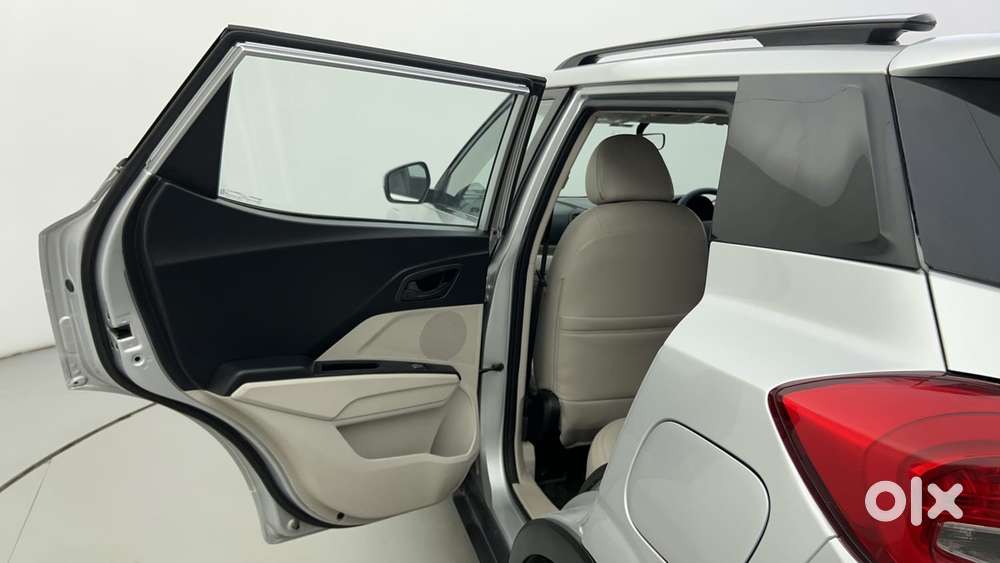 Mahindra Xuv300 W6, 2021, Petrol