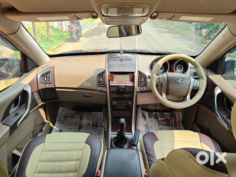 Mahindra Xuv500 W8, 2013