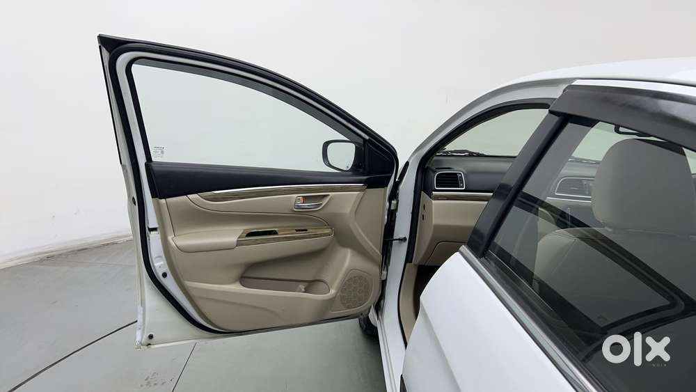 Maruti Suzuki Ciaz 1.5 Alpha Shvs Amt, 2018, Petrol