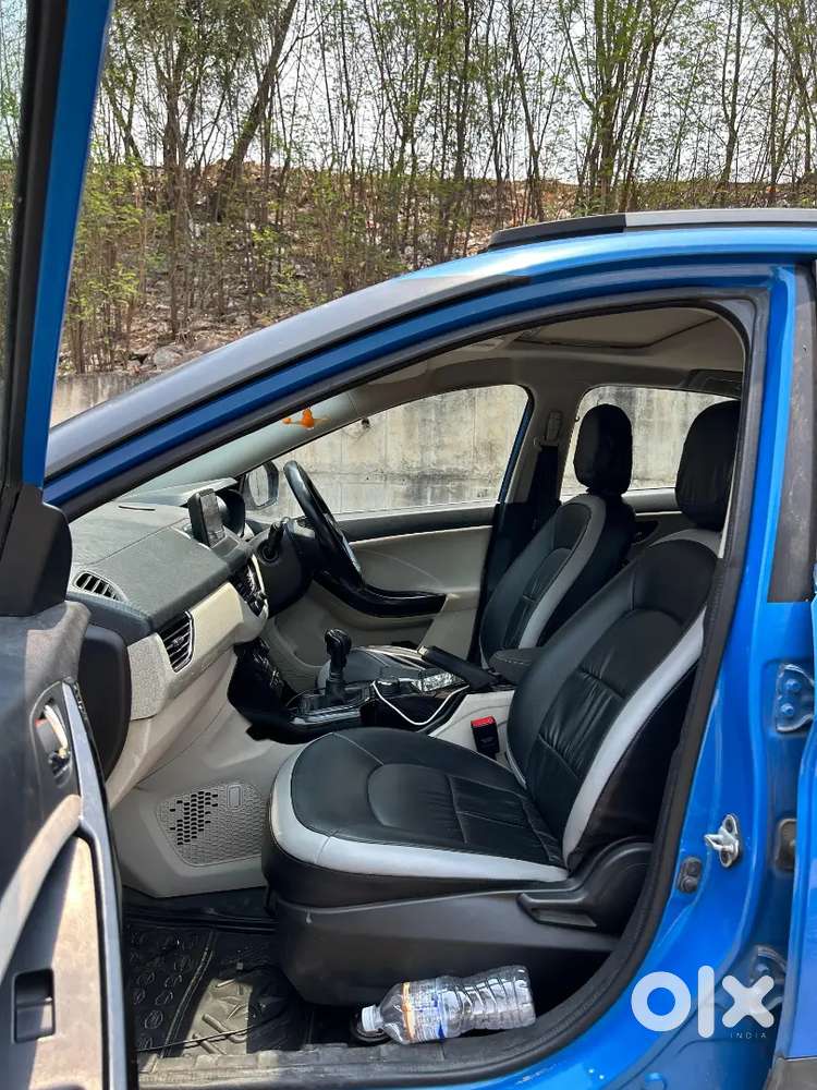 Tata Nexon Genuine Sell, Price Negotiable