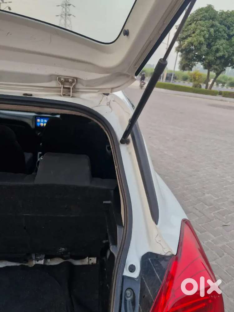 Maruti Suzuki Dzire 1.2 Vxi 2011 Diesel