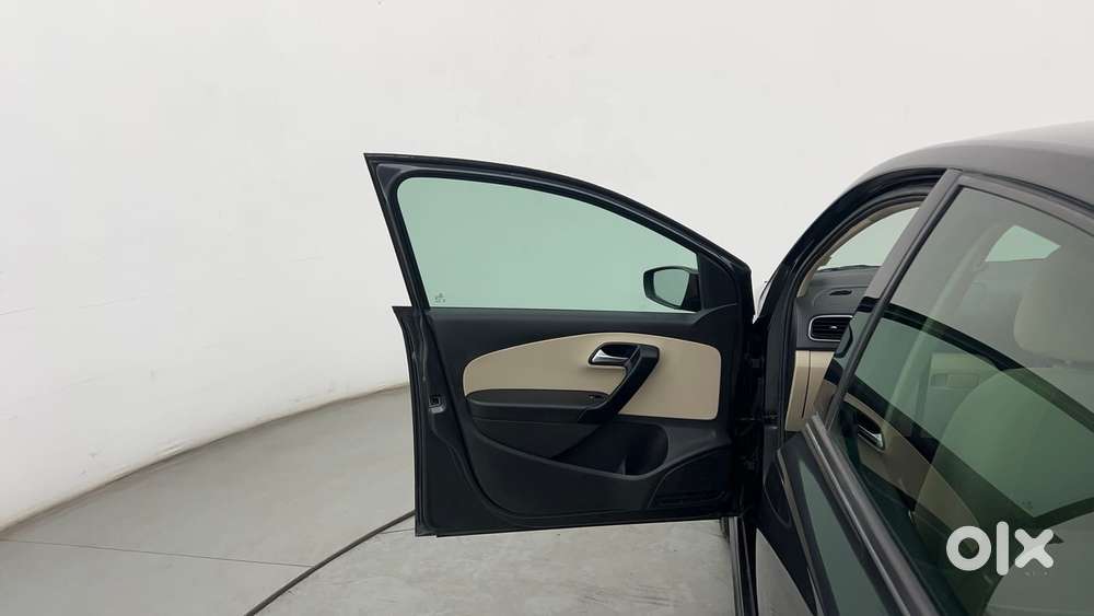 Volkswagen Vento 1.6 Highline, 2021, Petrol