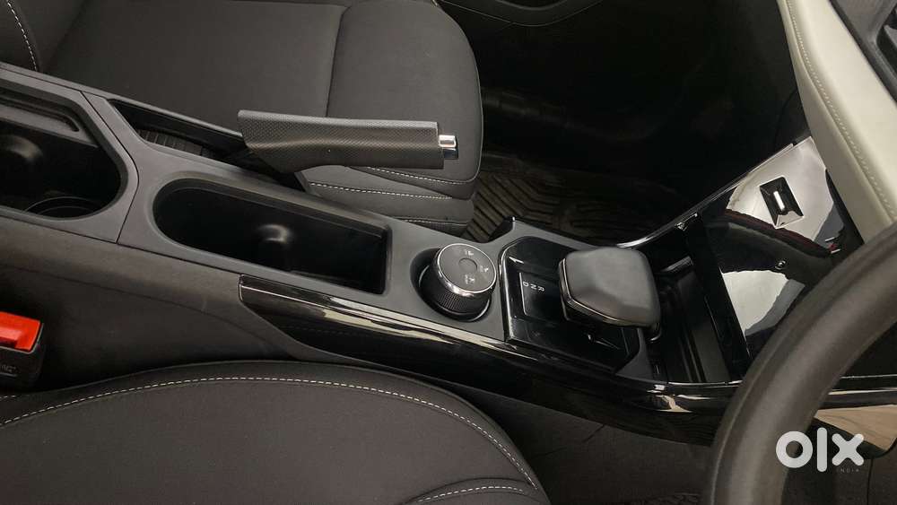 Tata Nexon Creative Plus 1.2 Revotron Petrol 6 Amt Dt, 2024, Petrol