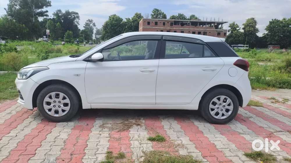 Hyundai Elite I20 [ ] 1.2 Magna Executive, 2018, Petrol