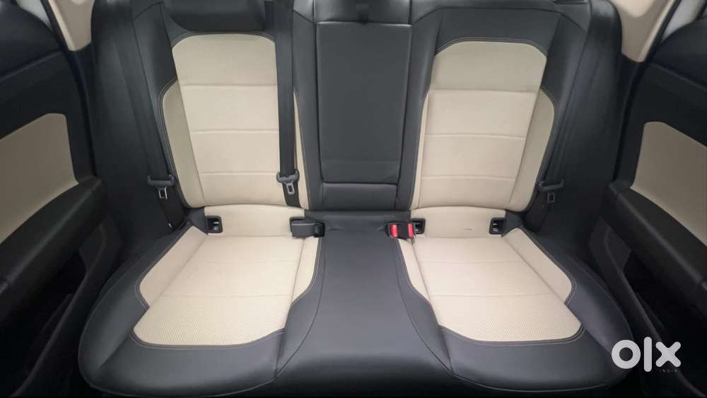Skoda Slavia Style 1.5l Tsi Dsg, 2022, Petrol