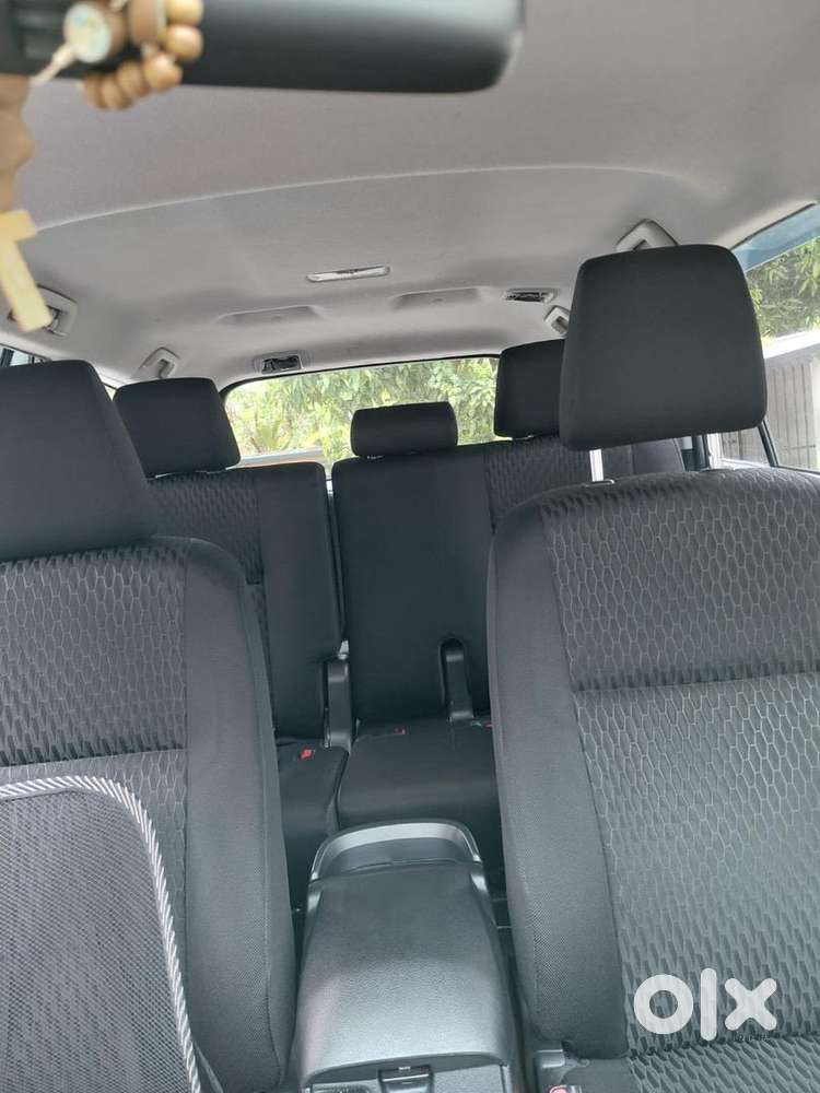Toyota Innova Crysta 2017 Diesel 92386 Km Driven