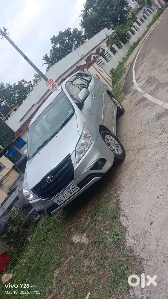 Toyota Innova 2013 Diesel 223000 Km Driven Original Kerela