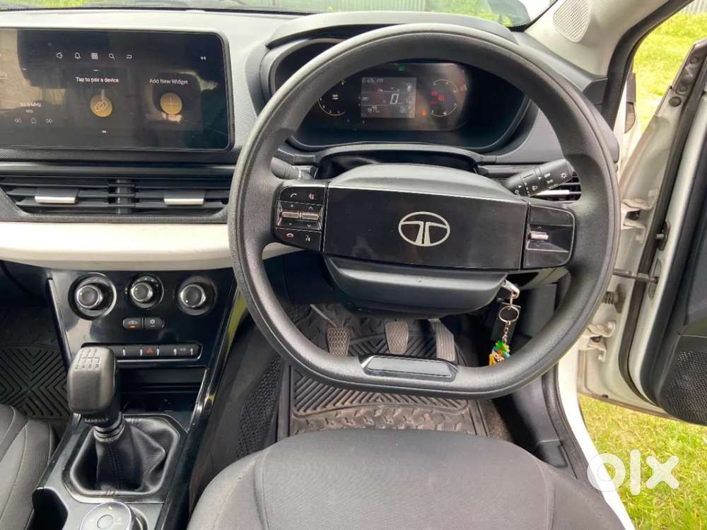 Tata Nexon Pure (s) 1.2 Petrol 6amt, 2025, Petrol