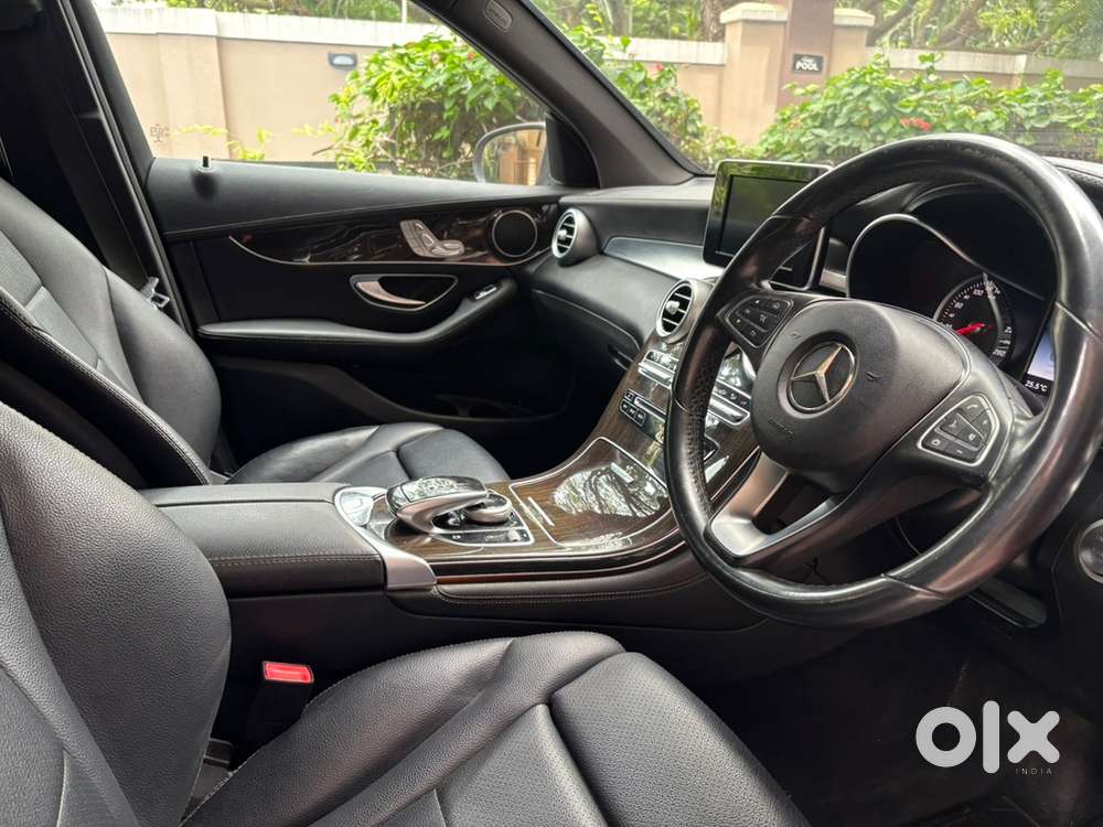 Mercedes Benz Glc-220d 4matic Diesel 2017 Avant-garde Single Owner