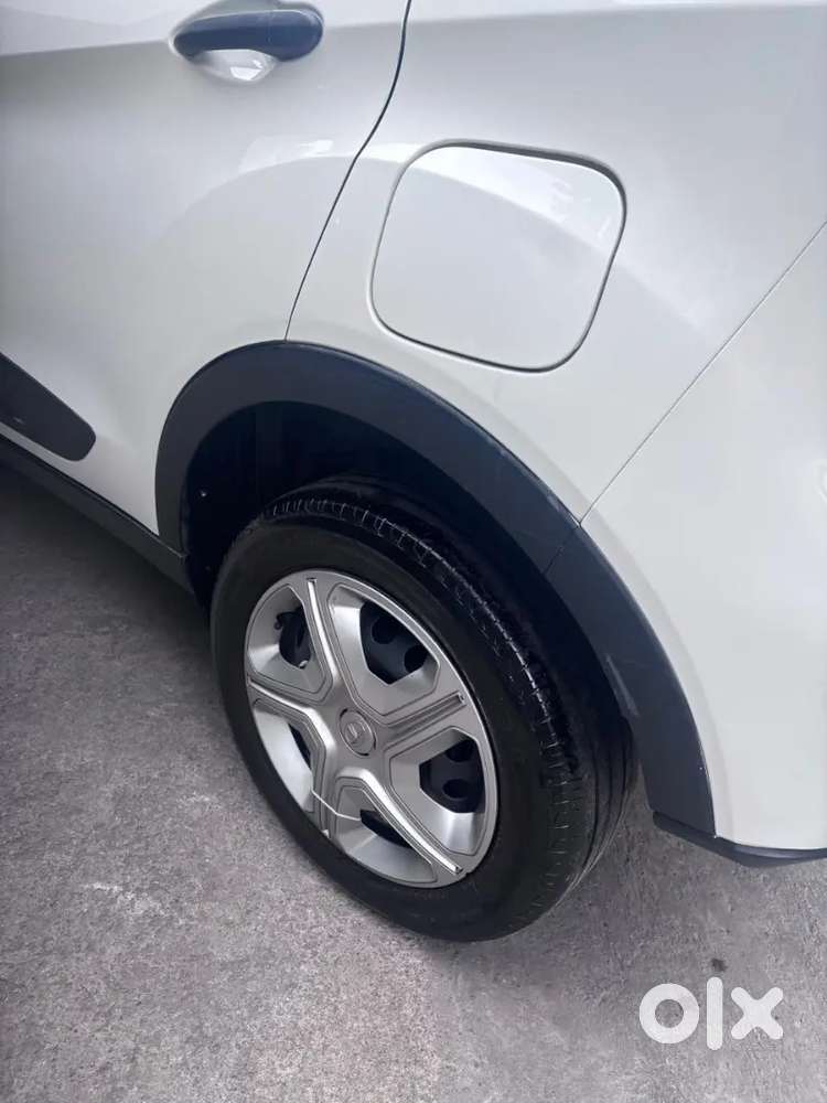 Tata Nexon Xm 2021 Petrol Manual  Single Owner  Well Maintained