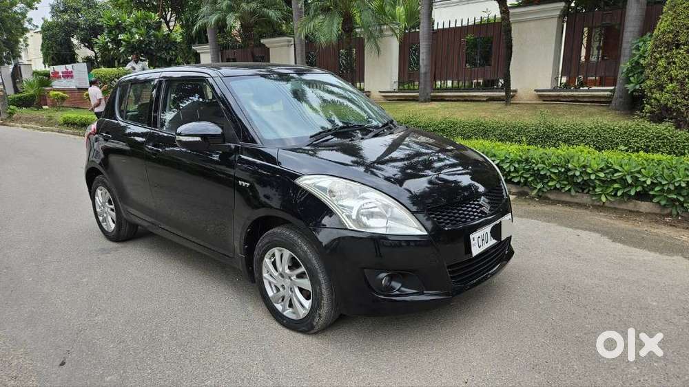 Maruti Suzuki Swift Zxi Bsiv, 2012, Petrol