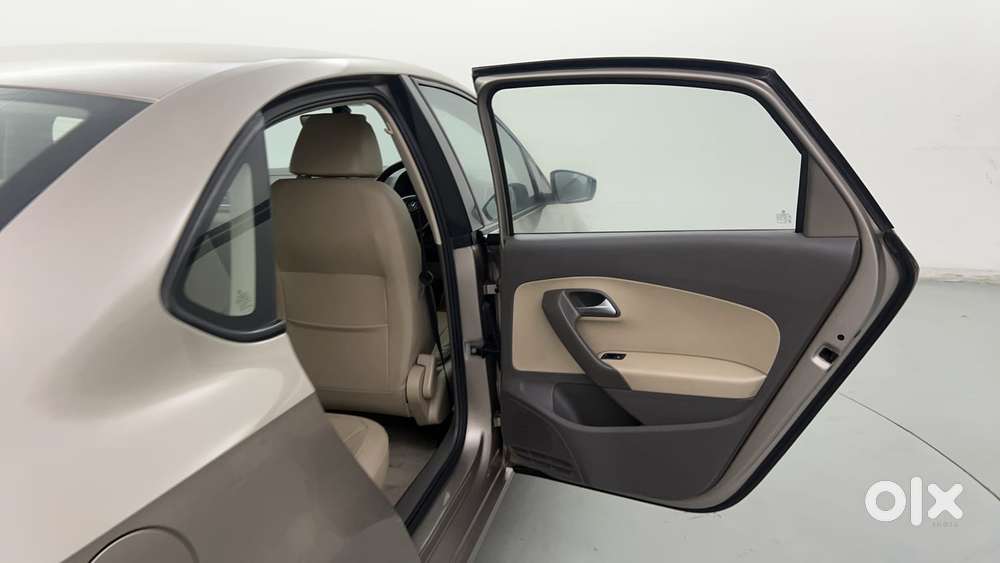 Volkswagen Vento 2013-2015 1.2 Tsi Highline At, 2016, Petrol